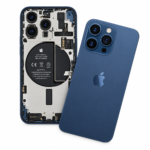 Démontage élégant d’un iPhone bleu